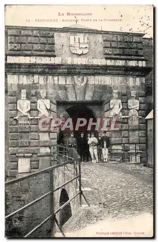 Cartes postales Perpignan Ancienne Porte De La Citadelle Militaria