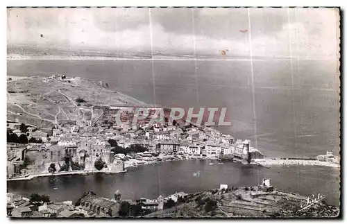 Ansichtskarte AK Collioure Vue Generale prise du Fort St Elme Au fond la Plage d Argeles