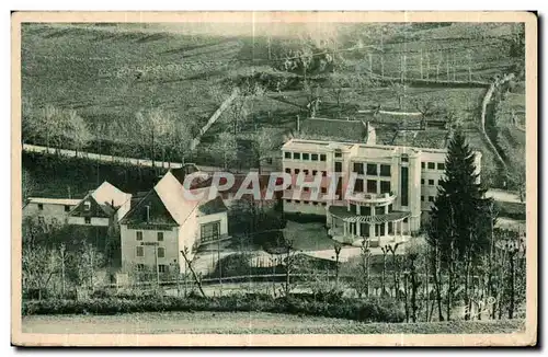 Cartes postales Chaudesaigues (Cantal) Ensemble de I Etablissement Thermal