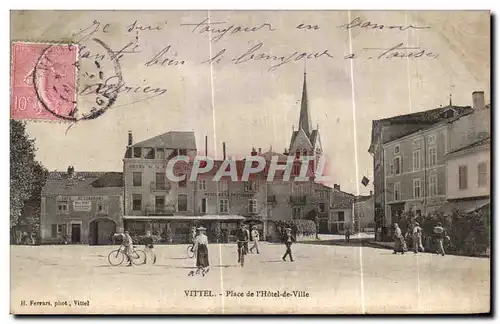 Cartes postales Vittel Place de I Hotel de Ville