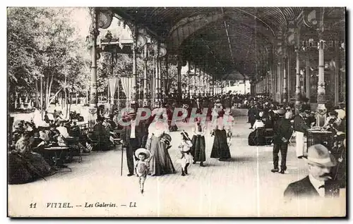 Cartes postales Vittel Les Galeries