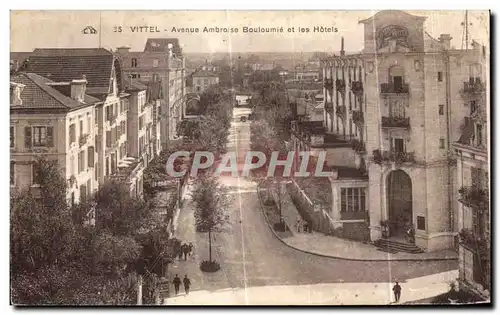 Cartes postales Vittel Avenue Ambroise Bouloumie et les Hotels