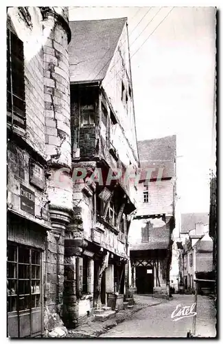 Ansichtskarte AK Chinon Vieiles Maisons rue Voltaire OLd Houses Street