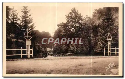 Ansichtskarte AK Capvern les Bains Entree de la Buvette et des Thermes