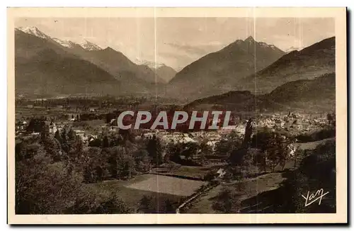 Cartes postales Les Pyrenees Argeles Gazost (Htes Pyrenees)Station thermale sur la Vallee d Argeles Au fond S ou