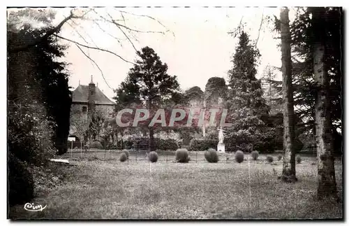 Ansichtskarte AK Fresnay sur Sarthe Jardin Public et le vieux Chateau