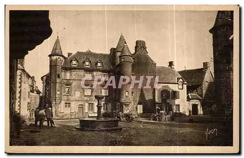 Cartes postales Salers (Cantal) La Grand Place Maison Sevestre