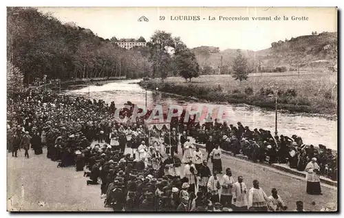 Cartes postales Lourdes La Procession venant de la Grotte