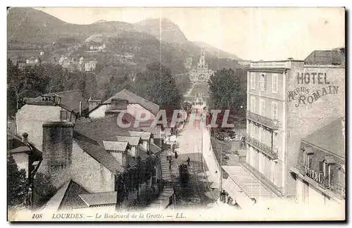 Cartes postales Lourdes Le Bouleuard de la Grotte Hotel Marius Romain