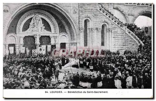 Ansichtskarte AK Lourdes Benediction du Saint Sacrement