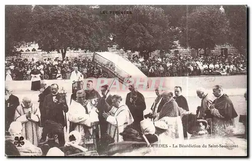 Cartes postales Lourdes La Benediction du Saint Sacrement