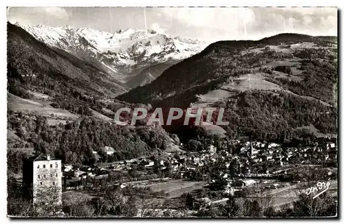 Ansichtskarte AK Les Belles Aples Francaises Allevard Les Bains Vue generale et le Gleyzin Au premier plan la tou