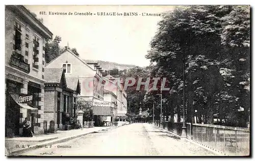 Ansichtskarte AK Environs de Grenoble Uriage les Bains L Avenue Coiffeur boulangerie