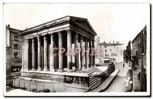 Ansichtskarte AK Vienne sur le Rhone Le Temple d Auguste et de Livie Monument construit par les Romains au debut