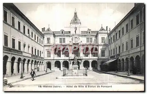 Cartes postales Vienne Hotel de Ville Statue de Ponsard