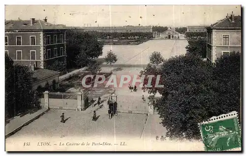 Cartes postales Lyon La Caserne de la Part Dieu Militaria