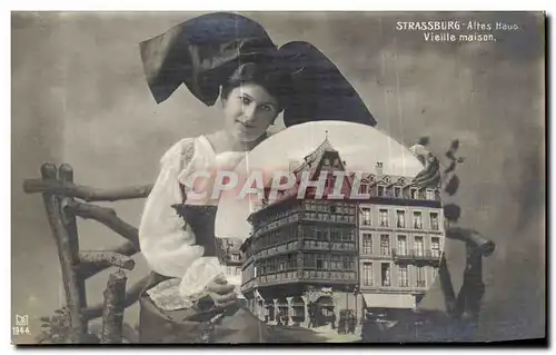 Cartes postales Strasbourg Altes Haus Vieille Maison Kammerzell Folklore Costume