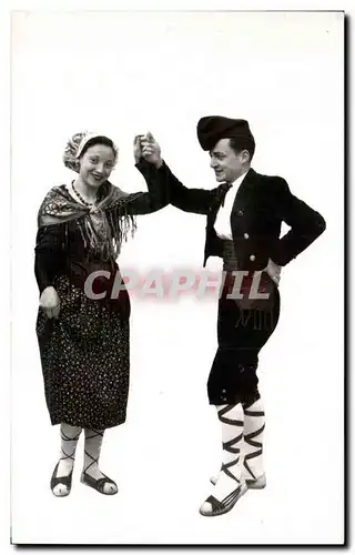 Cartes postales Perpignan (Pyr Or) danseur et Danseuse Catalans Folklore Costume Danse