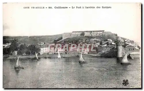 Cartes postales Cote Vermeille Collioure Le Port a I arrivee des Barques