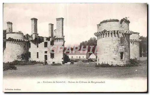 Cartes postales Environs de Saint Pol Ruines du Chateau de Kergornadech