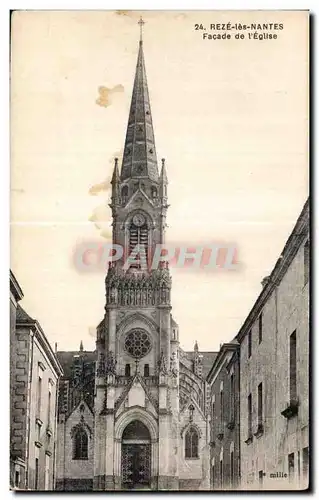 Ansichtskarte AK Reze les Nantes Facade de l Eglise