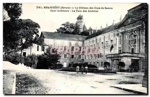 Ansichtskarte AK Chambery Le Chateau des Ducs de Savoie Cour interieure La Tour des Archives