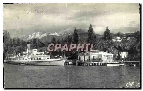 Cartes postales Evian Les Bains Le Debarcadere et la Dent d Oche Bateau