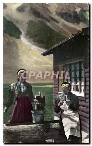 Cartes postales Costumes Savoyards Les Serveuses Du Chalet Savoyard Folklore Col des Aravis