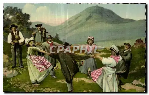 Cartes postales Types d Auvergne La Bourree Folklore Costume