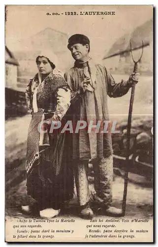 Cartes postales L Auvergne Couple Folklore Costume