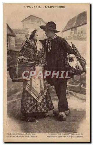Cartes postales L Auvergne Couple Folklore Costume