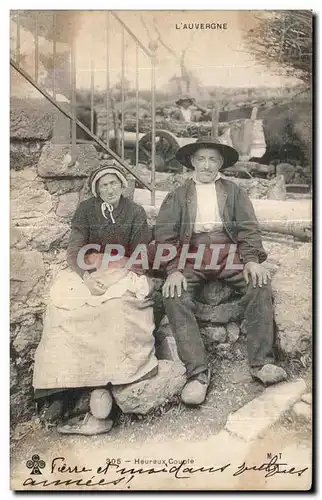 Ansichtskarte AK L Auvergne Heureux Couple Folklore Costume