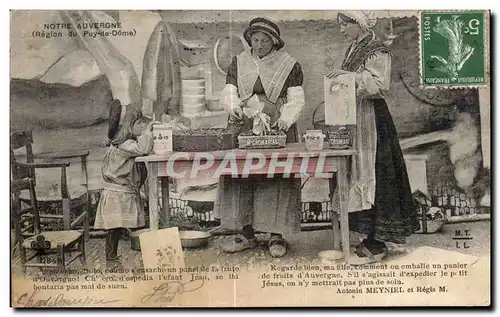 Ansichtskarte AK Notre Auvergne (region du puy de Dome) Folklore Costume