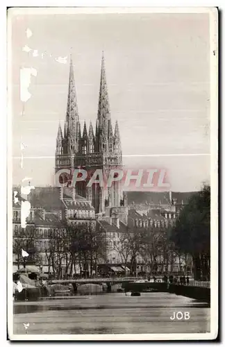 Ansichtskarte AK Quimper Les fleches de la Cathedrale vues de la Riviere