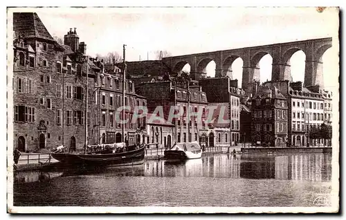 Ansichtskarte AK Morlaix Maison du XVI siecle sur le Quai de Treguier Bateau