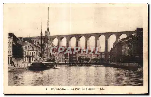 Ansichtskarte AK Morlaix Le Port le Viaduc Bateau