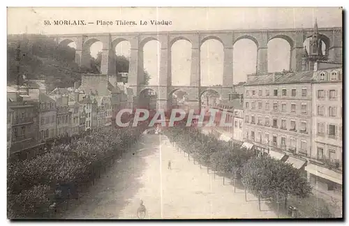 Ansichtskarte AK Morlaix Place Thiers Le Viaduc