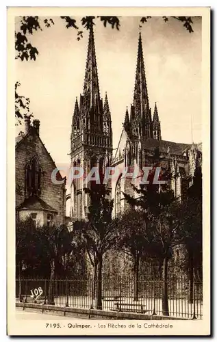 Ansichtskarte AK Quimper Les Fleches de la Cathedrale