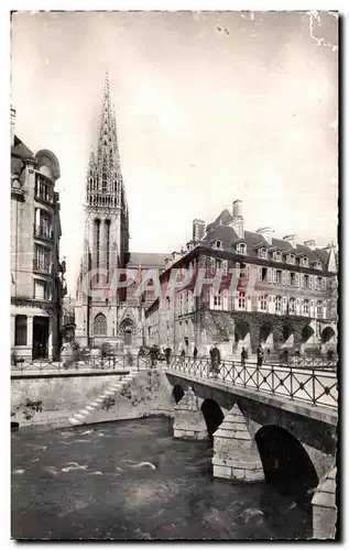 Ansichtskarte AK Quimper La Cathedrale L ancien Eveche et les Quais