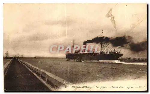 Cartes postales Dunkerque Les Jetees Sortie d un Vapeur