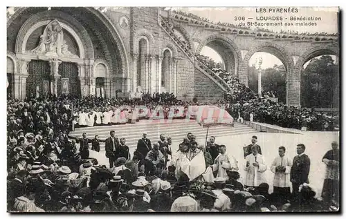 Ansichtskarte AK Les Pyrenees Lourdes Benediction du St Sacrement aux malades