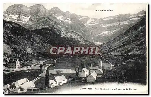 Cartes postales Les Pyrenees Gavarnie Vue generale du Village et du Cirque