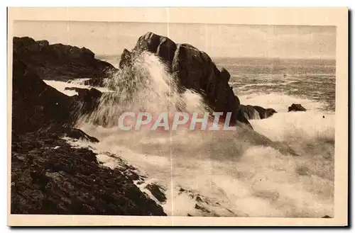 Ansichtskarte AK Saint Guenole Penmarch Une Vague de fond balayaut la Roche du Moine