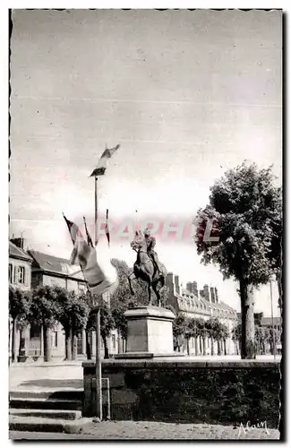 Cartes postales Dinan Place Duguesclin Cheval Horse