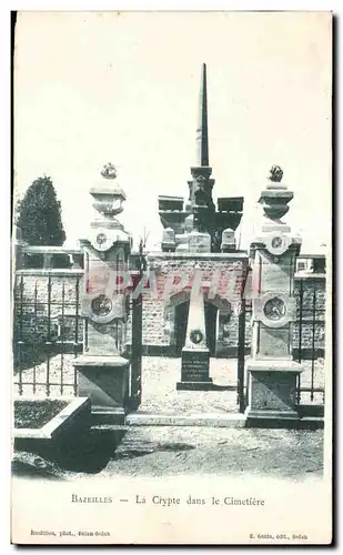 Cartes postales Bazeilles La Crypte dans le Cimetiere Militaria