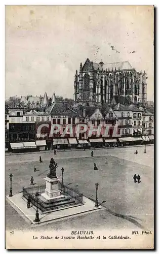 Cartes postales Beauvais La Statue de Jeanne Hachette et la Cathedrale