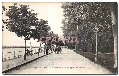 Cartes postales Vichy La Promenade sur les Quais de I Allier