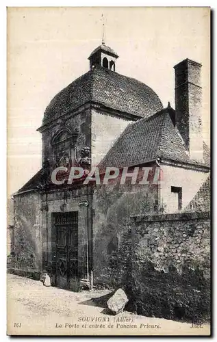 Cartes postales Souvigny La Porte et entree de I Ancien Prieure