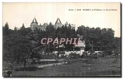 Cartes postales Busset le chateau vu de la Route