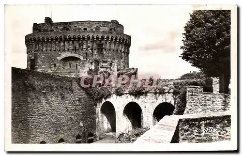 Cartes postales Dinan Entree du Chateau de la Duchesse Anne